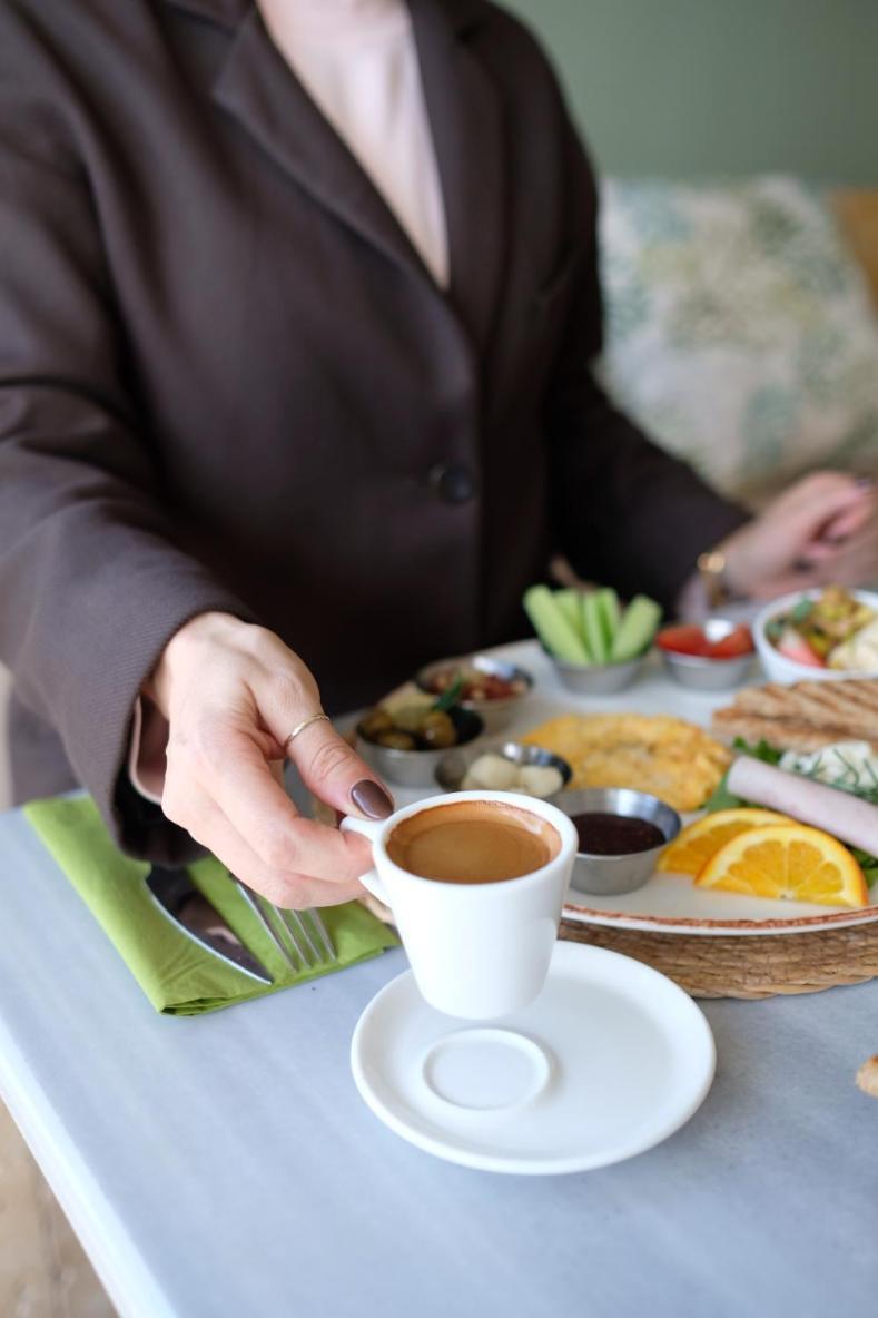 Arnavutkoy Meshk Airport Hotel מראה חיצוני תמונה